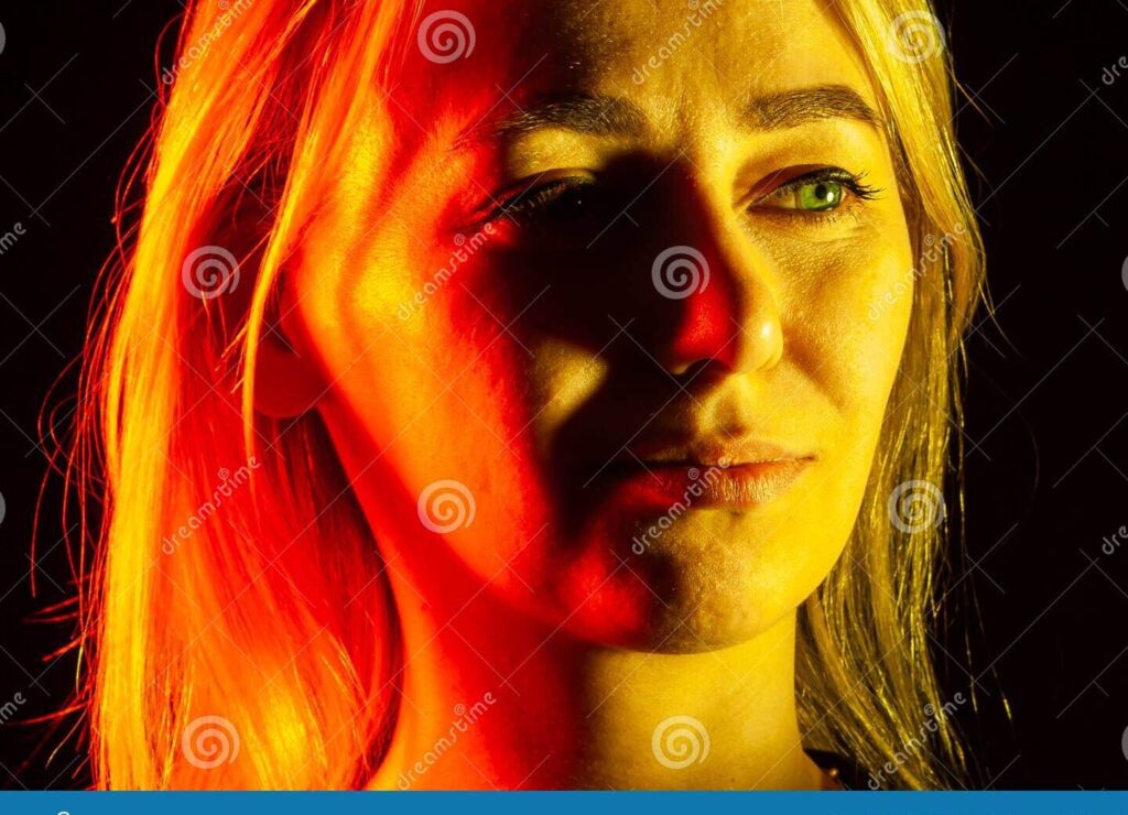 Versos para una mujer de ojos lindos: la poesía que enamora 1 una imagen de una mujer con ojos brillantes y expresivos